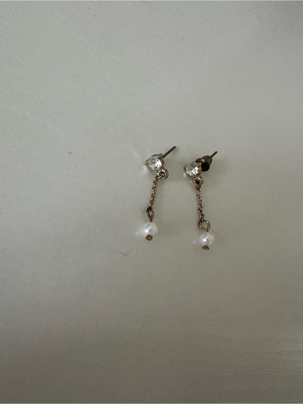 Delicate Pearl Drop Dangle Earrings - White and Gold